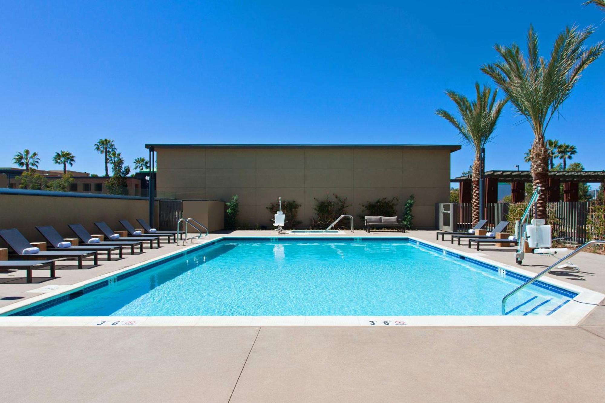 Courtyard By Marriott San Diego El Cajon Esterno foto